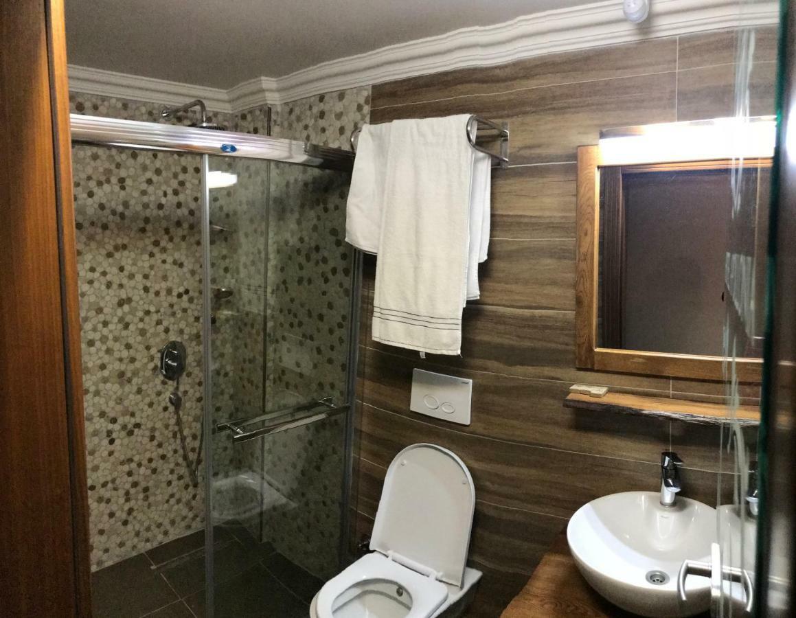Apollonia Otel Gjakova Dış mekan fotoğraf