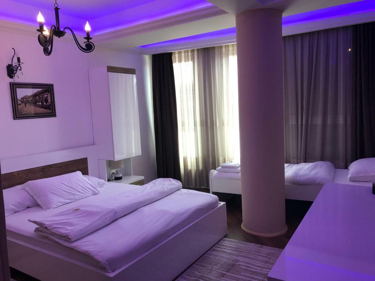 Apollonia Otel Gjakova Dış mekan fotoğraf