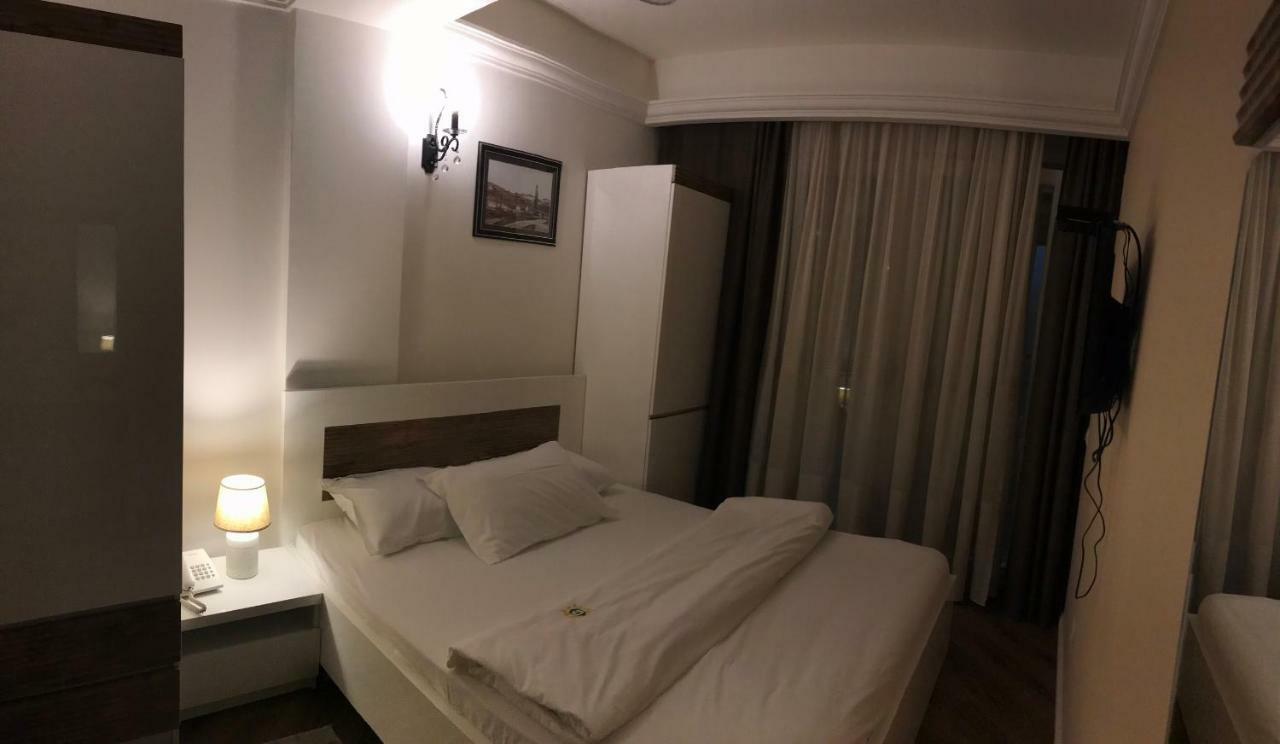 Apollonia Otel Gjakova Dış mekan fotoğraf